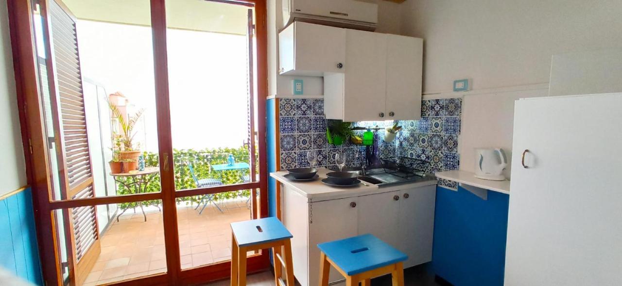 "Sea-See" Studio Taormina Center - Bellissima Vista Mare - Corner Kitchen Exterior photo
