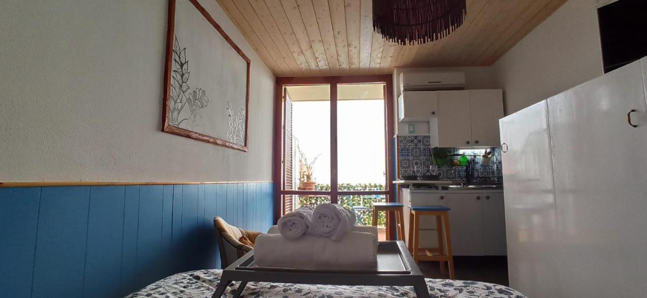 "Sea-See" Studio Taormina Center - Bellissima Vista Mare - Corner Kitchen Exterior photo